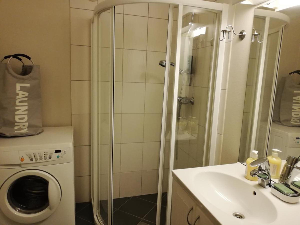 The Little Apartment Sola Екстериор снимка